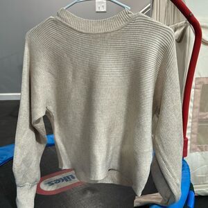 Women’s ribbed sweater